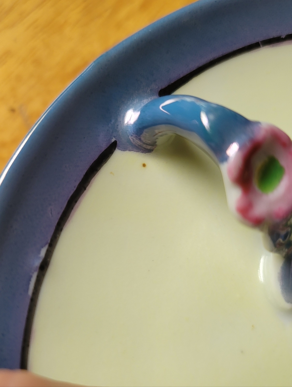 Vintage Japanese Lemon Luster Ware Plate. Blue Rim, Pink & Purple Flowers - Picture 6 of 10